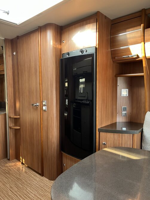 Adria Alpina 563 UK - Image 7